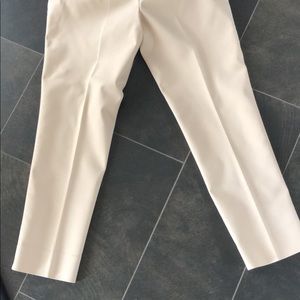 White House Black Market Pants - White House Black Market Cream Capri Pants White House Black Market Pants - White House Black Market Cream Capri Pants